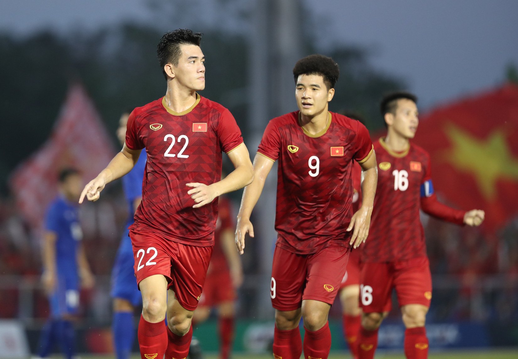 Hàng tiền vệ của tuyển Việt Nam không thể thiếu sự xuất hiện của Quang Hải
