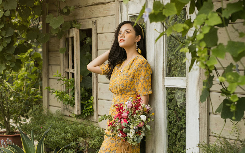Thu Quỳnh ép cân để trở thành thư ký xinh đẹp trong phim Hương Vị Tình Nhân