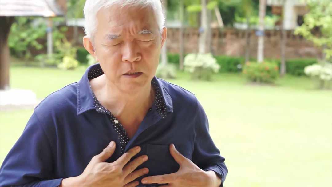 Nguyên nhân gây ra viêm phổi ở người già