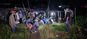 Giữa lúc giãn cách xã hội Công an Kiên Giang bắt quả tang 27 người đánh bạc